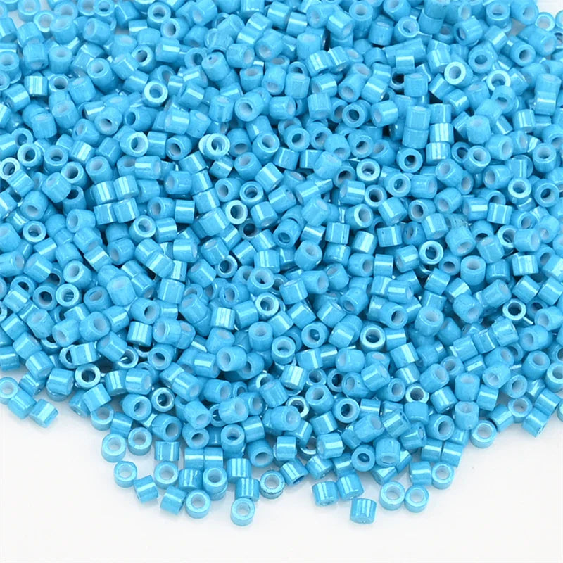 1000Pcs 1.6x1.3mm Japan Glass Seed Beads 11/0 – Cylindrical Loose Beads for DIY Statement Jewelry Making (5g Pack)