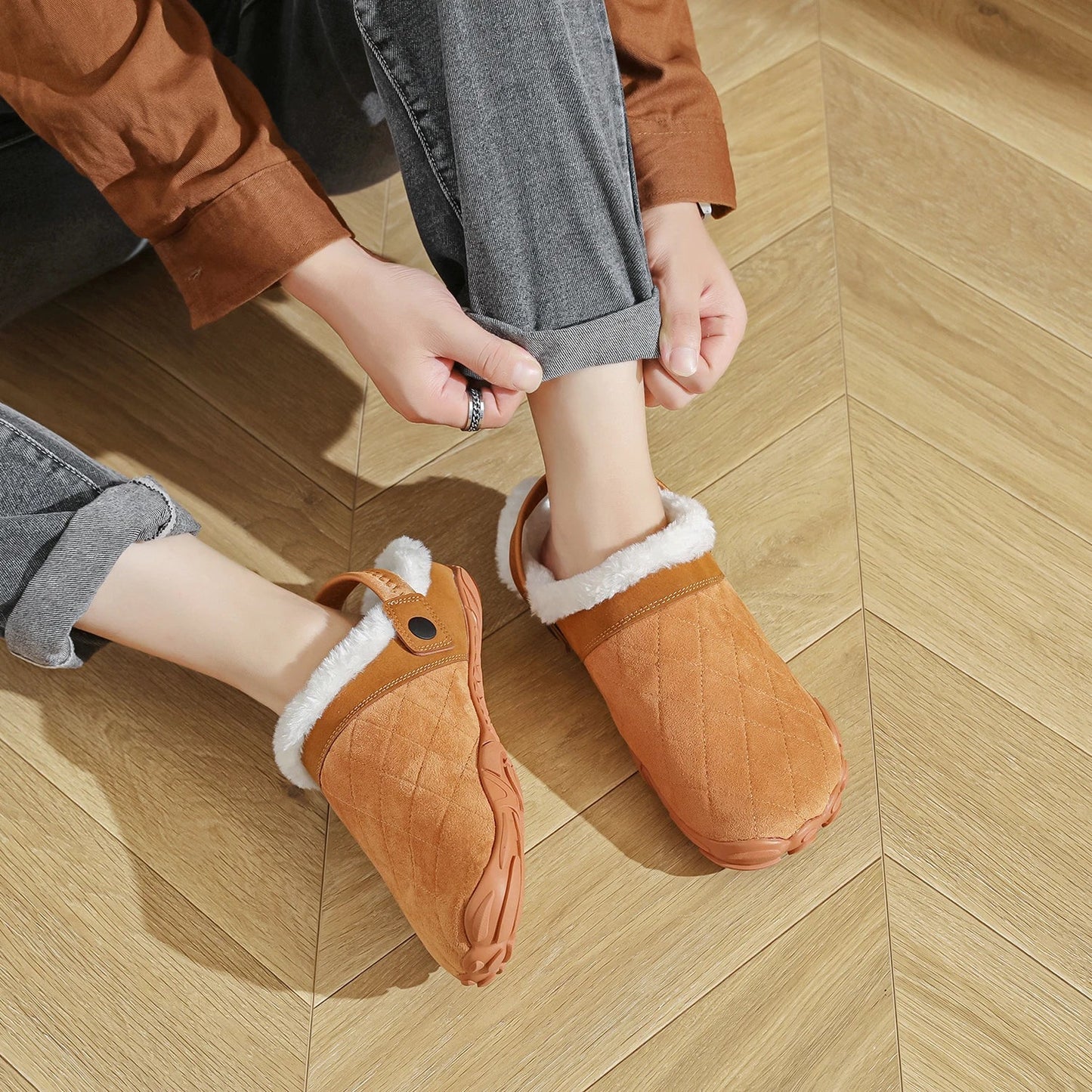 Chamois Leather Indoor Flip Flops – Warm Cotton Bedroom Slippers for Men & Women, Wide Toe Home Footwear