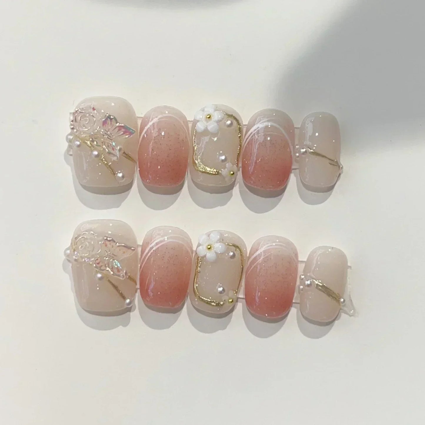 10 Pcs Pink Handmade Press-On Nails – Full Cover Bear & Heart Design with Rhinestones, Short Round Manicure Tips