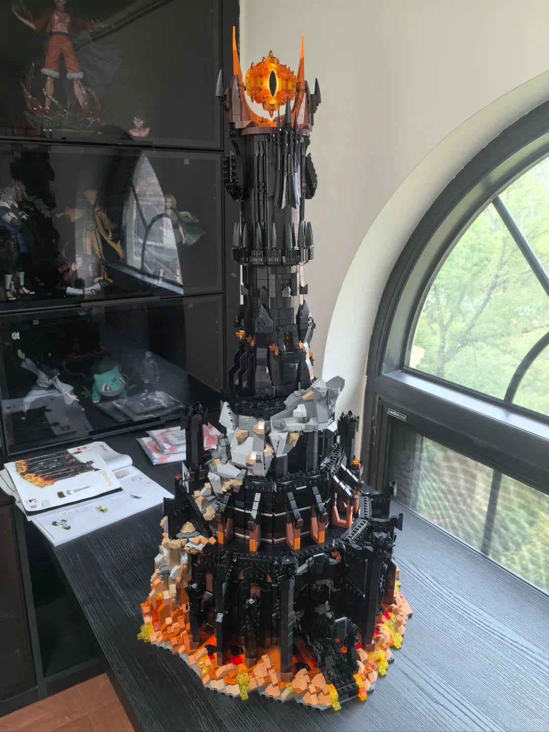 New MOC Black Eye Tower Building Model – Home Decor & Children’s Holiday Gift for Boys
