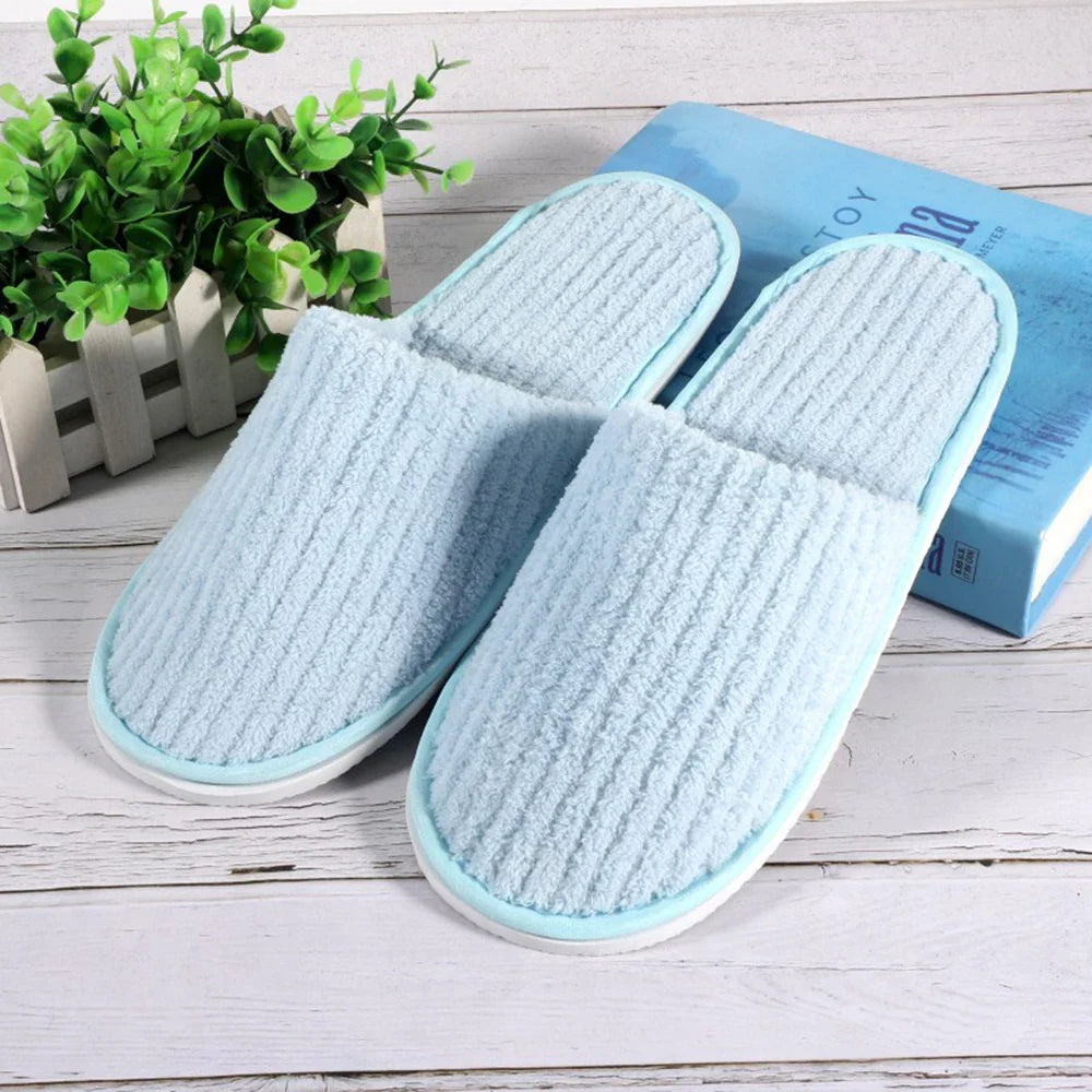 Winter Warm Plush Slippers for Women & Men – Non-Slip Fluffy Indoor House Slides for Bedroom Comfort Couple Home Shoes