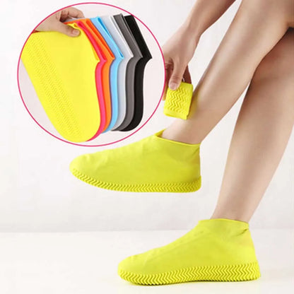 Waterproof Silicone Shoe Covers – Non Slip Reusable Overshoes for Rainy Days, Boot Protectors in S/M/L