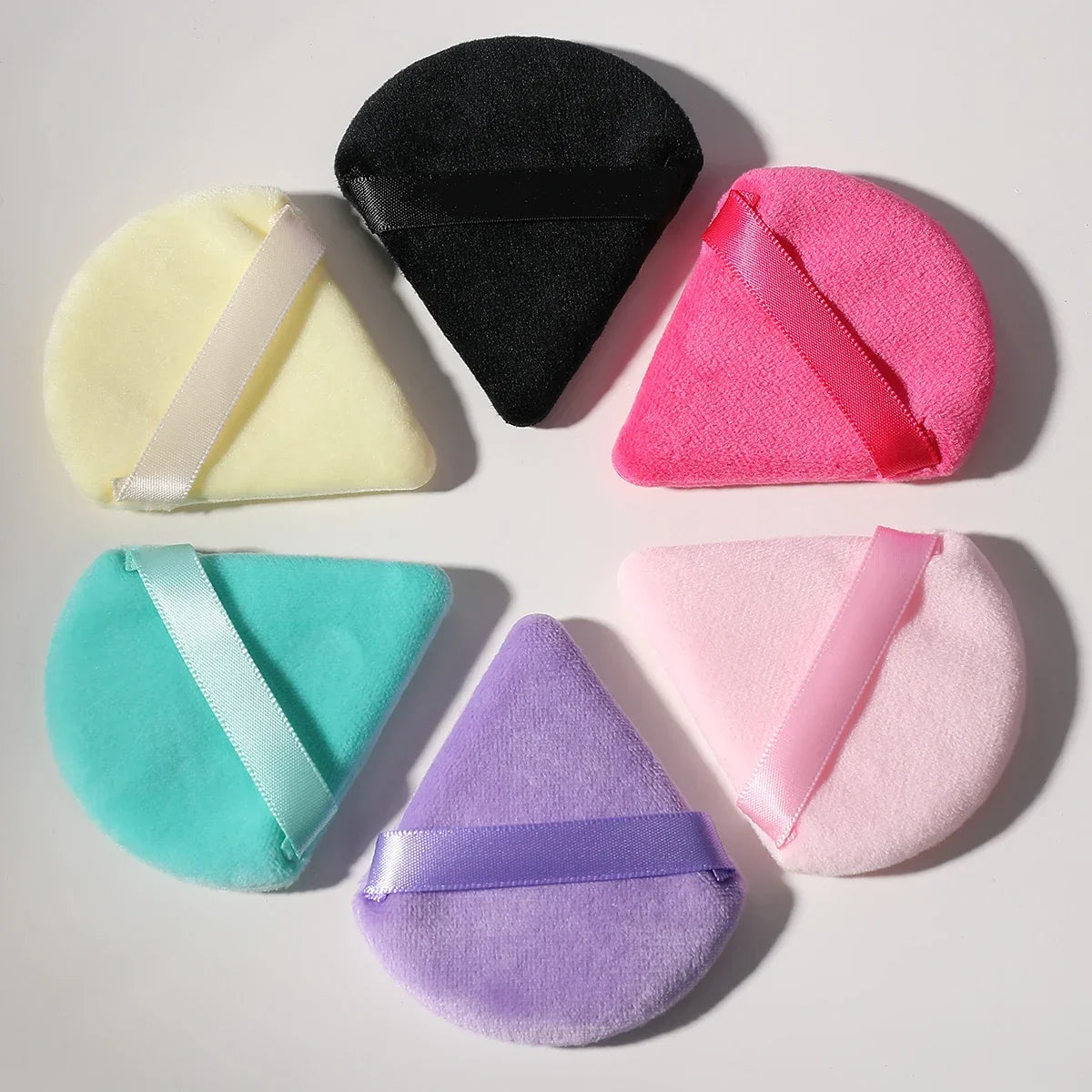 10/20PCS Triangle Velvet Powder Puffs – Mini Face Makeup Sponges, Washable & Lightweight Cosmetic Tools