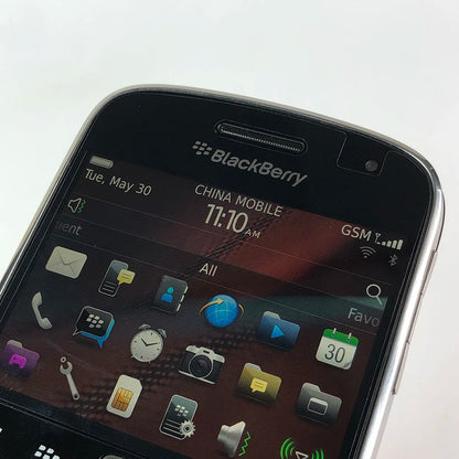 BlackBerry Bold Touch 9900 3G Unlocked Mobile Phone – QWERTY, 2.8" Screen, 5MP Camera, 8GB ROM, BlackBerryOS Dakota Magnum