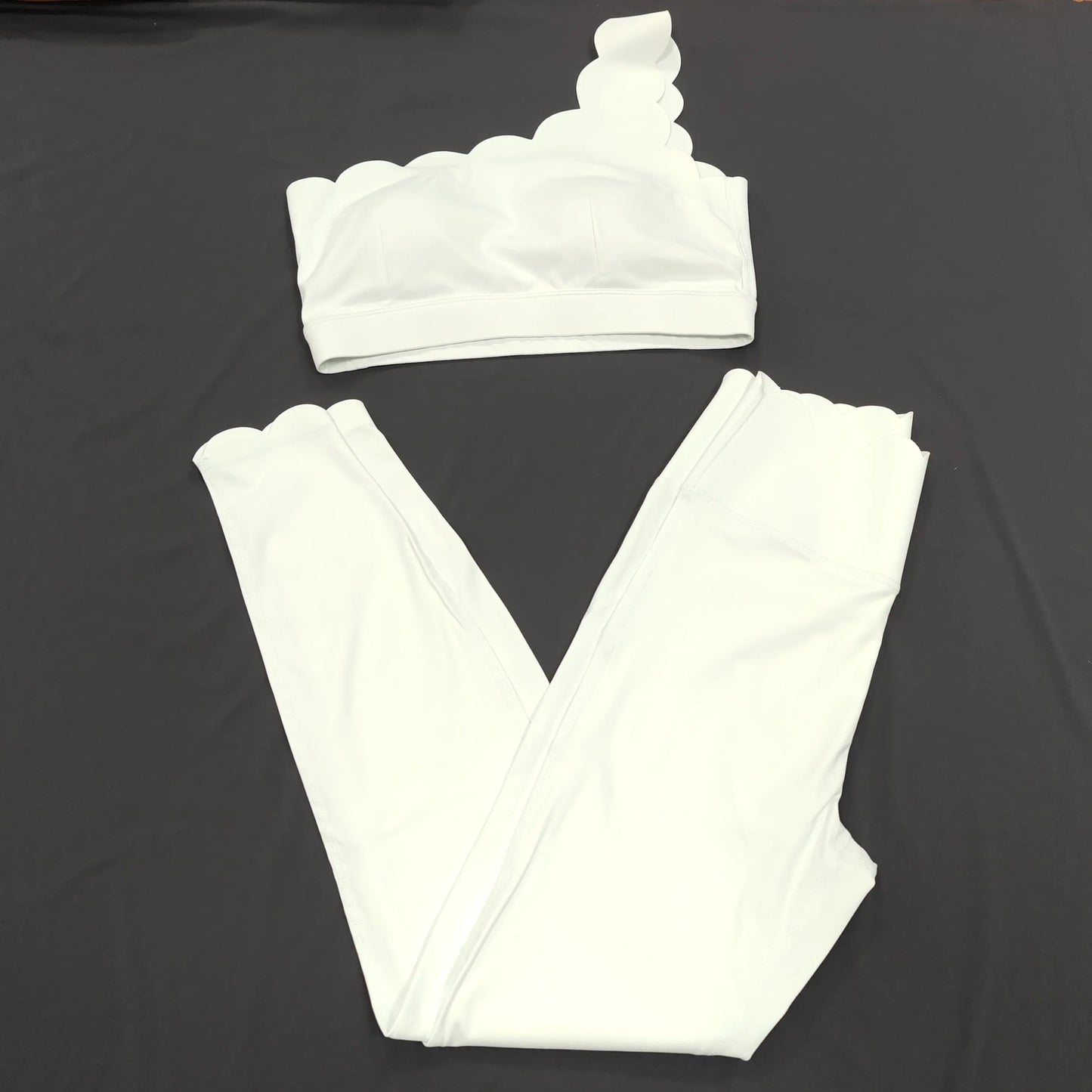 2PCS Women’s Seamless Yoga & Fitness Set – Sports Bra with Leggings & Gym Shorts Workout Outfit