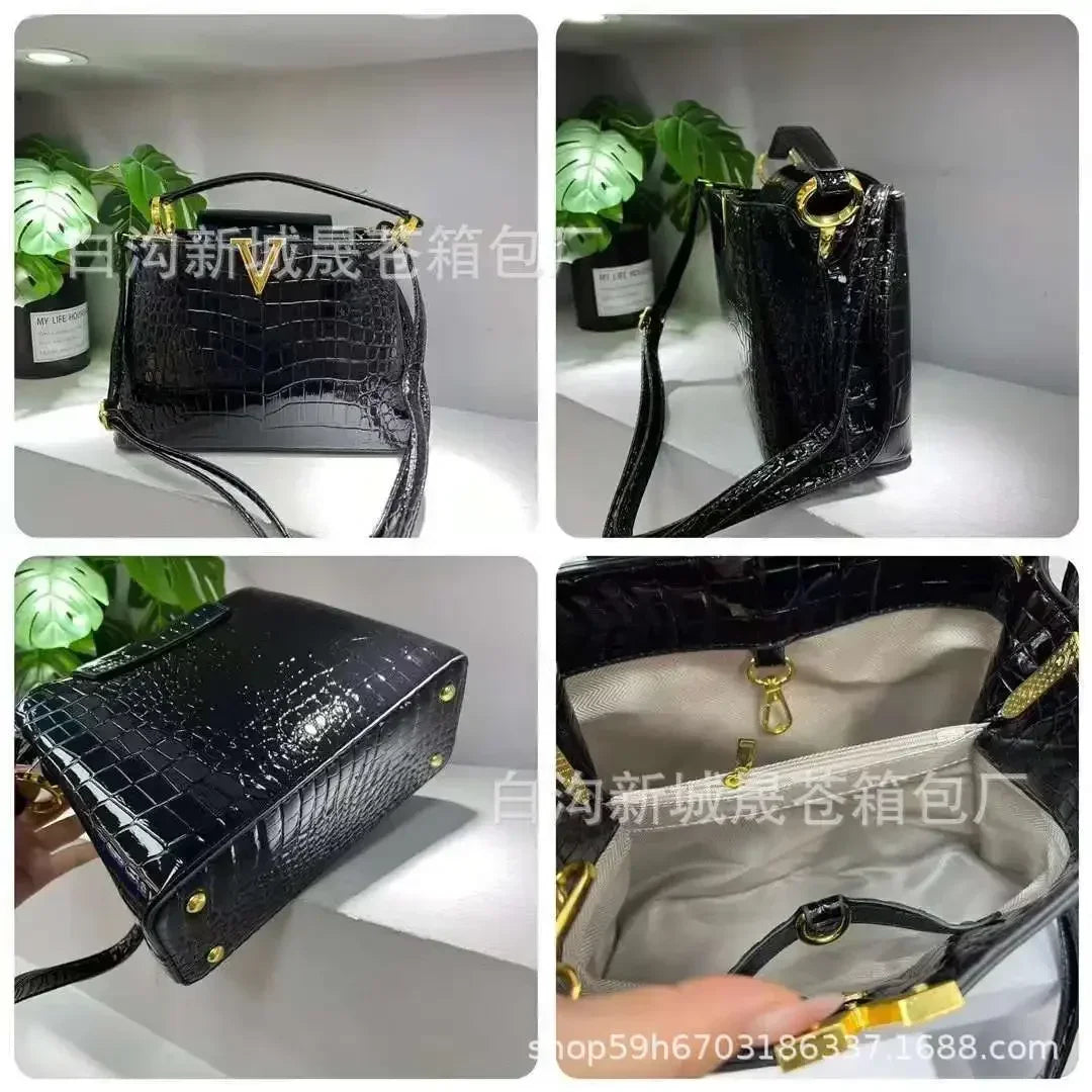 26x10x18cm Women’s Clutch Bag — Designer Crossbody & Shoulder Handbag, Travel Tote Purse
