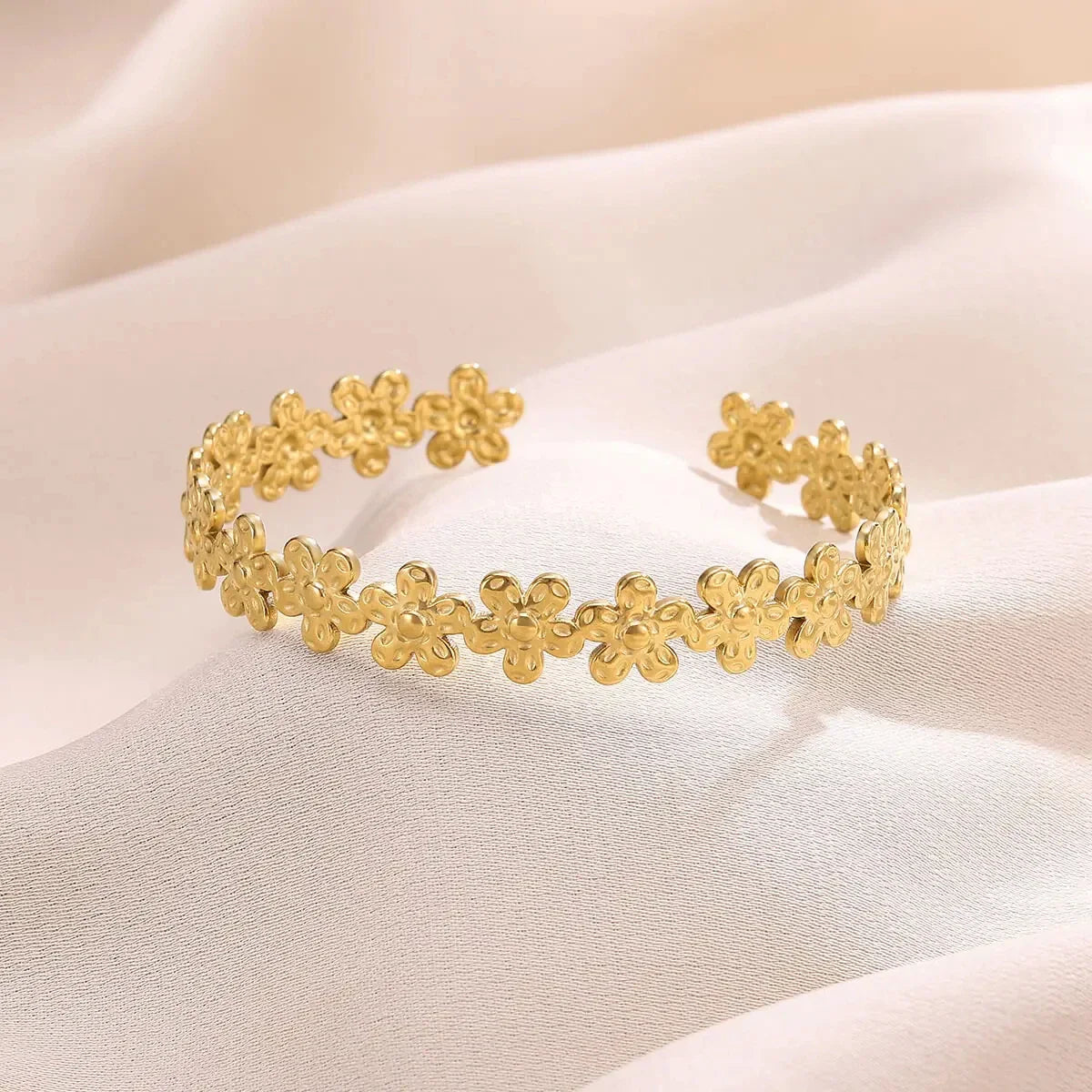 Punk Sunflower Fish Gold Stainless Steel Bracelet – Trendy Women’s Bangle Wedding Couple Jewelry
