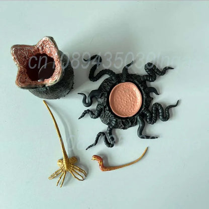 NECA Xenomorph Warrior Figure – Alien vs Predator AVP Big Chap 40th Anniversary Egg Facehugger Action Toy