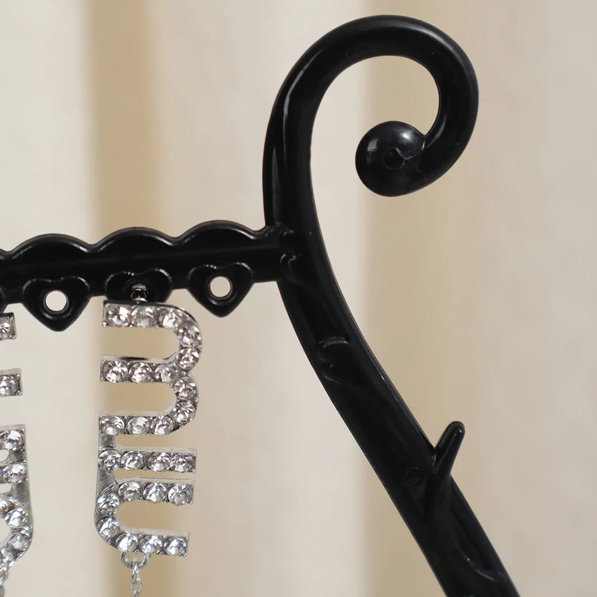 Wine Cup Necklace Display Shelf - Creative Jewelry Storage Organizer