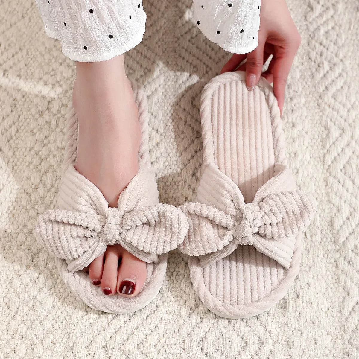 Women’s Corduroy Bow Slippers – Soft Casual Home Shoes, Silent Light EVA Anti-Slip Herringbone Slippers for Autumn & Winter