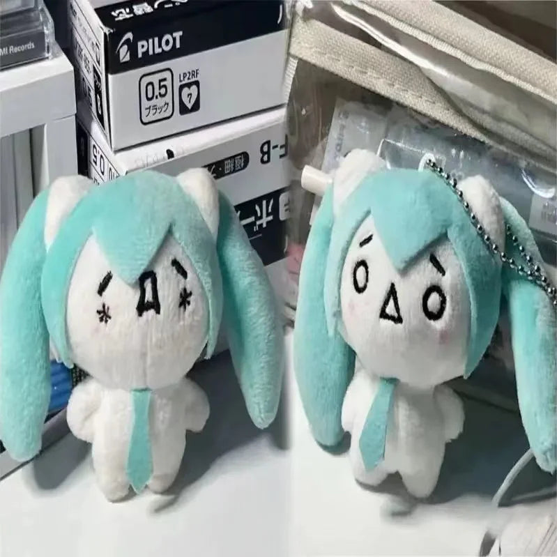 Hatsune Miku Kawaii Mini Q Version Plush Keychain – Student School Bag Doll Pendant, Cute Gift for Friends