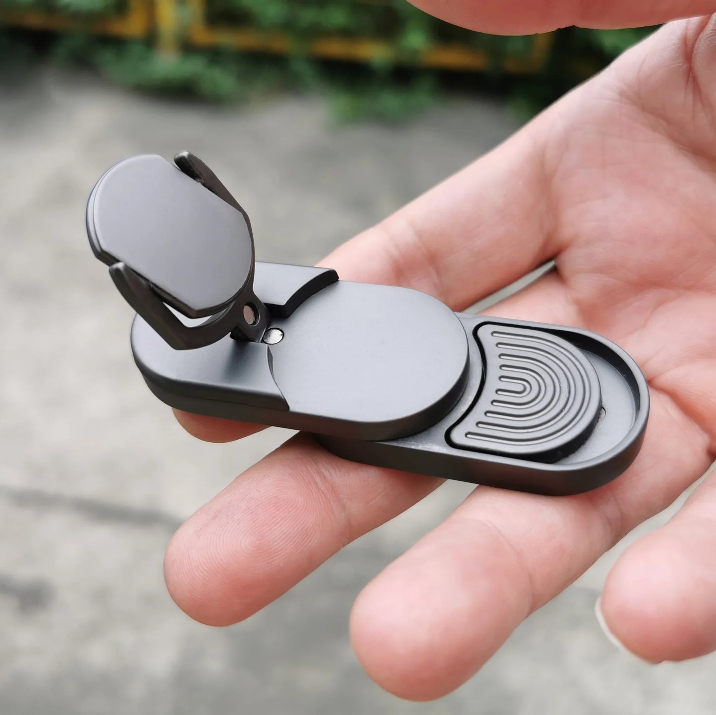 Target Push Fidget Slider Toy – Metal Finger Spin Coin EDC Haptic Decompression Toy for Adults & Stress Relief Gift