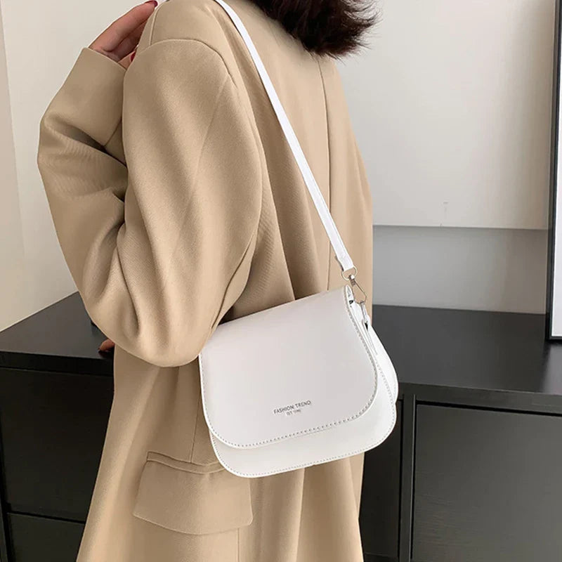 Women's Crossbody Bag – Solid Color Fashionable Retro Flipped Design, Casual and Simple Style