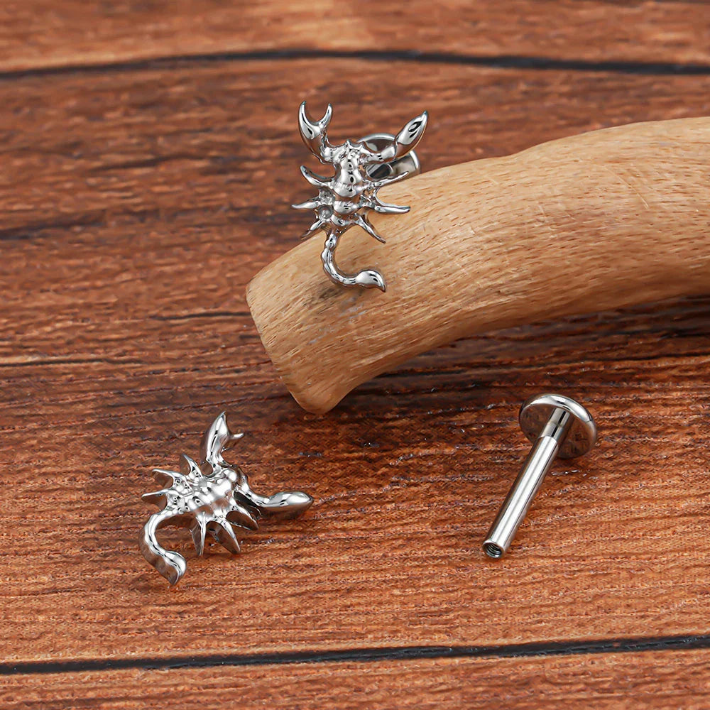 Right Grand ASTM F136 Titanium 16G Scorpion Labret Stud Earring – Flatback Zodiac Design for Tragus, Helix & Cartilage Piercing Body Jewelry