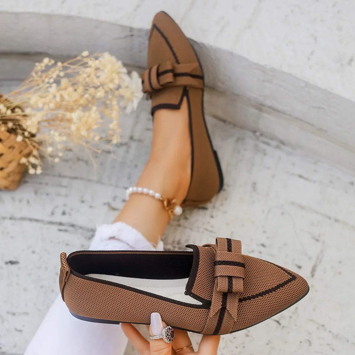 2024 Women’s Knitted Flats – Breathable Slip-On Pointed Toe Loafers, Comfortable Casual Walking Shoes in Solid Colors