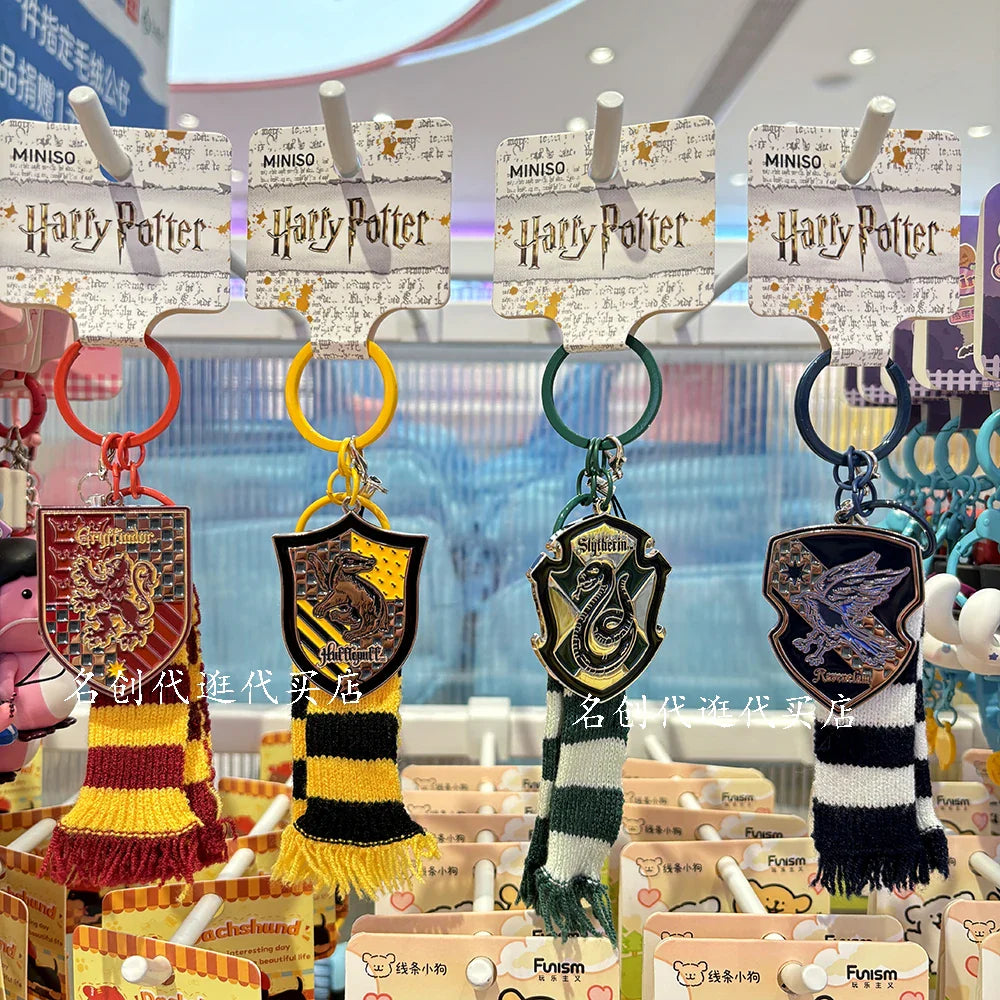Original Harry Potter Gryffindor Scarf Keychain – Preppy Style Mobile Chain Bag Ornament Gift