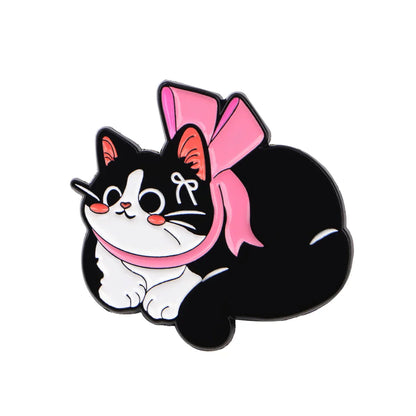 Cute Black Cat Enamel Pin – Animal Brooch Lapel Pin for Backpack, Clothing, Witch Jewelry & Halloween Gifts