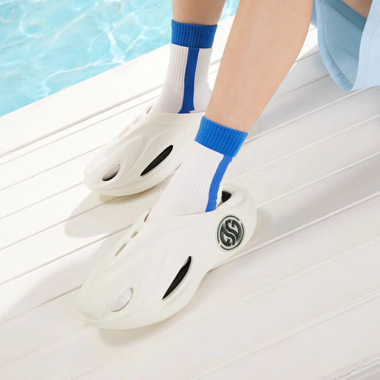 361 Degrees AG Aaron Gordon Whale 2 Men's Slippers - Soft Elastic Comfort with Thick Sole for Everyday Wear