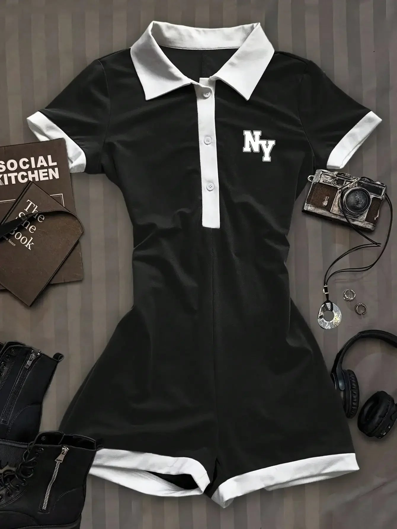 Women’s Casual Lapel Sleeveless Jumpsuit – Elegant Sexy Waist-Hugging Short One-Piece Outfit, Simple Fashion Romper