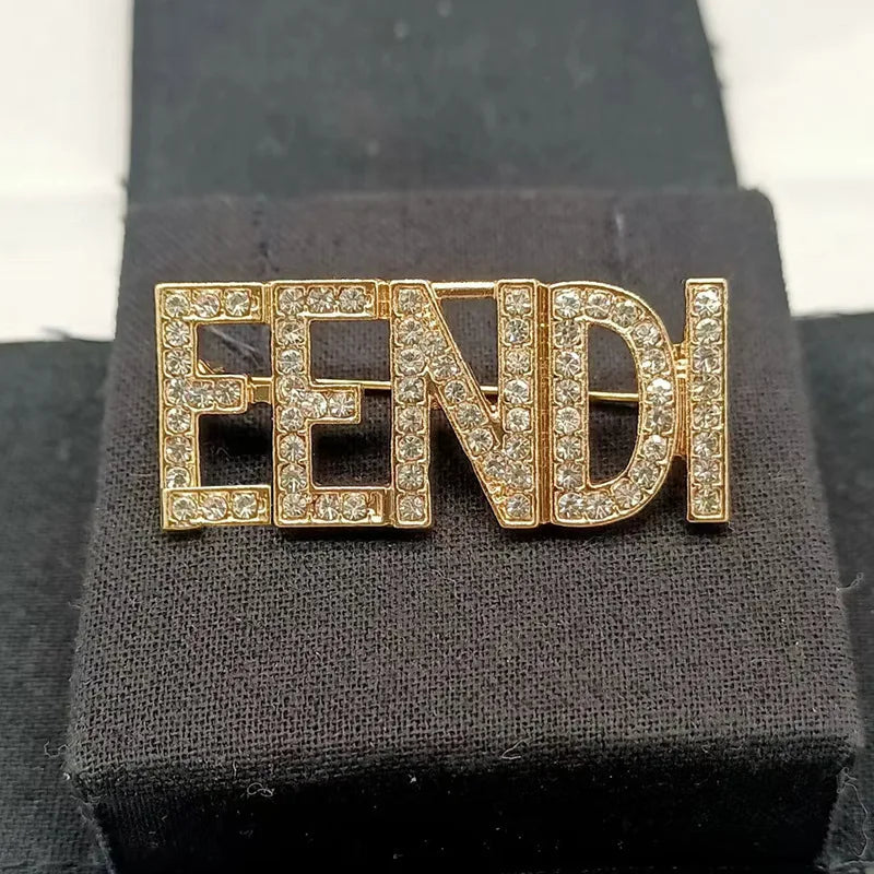 Fashion Rhinestone Brooch Pin – Elegant Heavywork Letter Alloy Decoration, Unisex Accessory for All Seasons