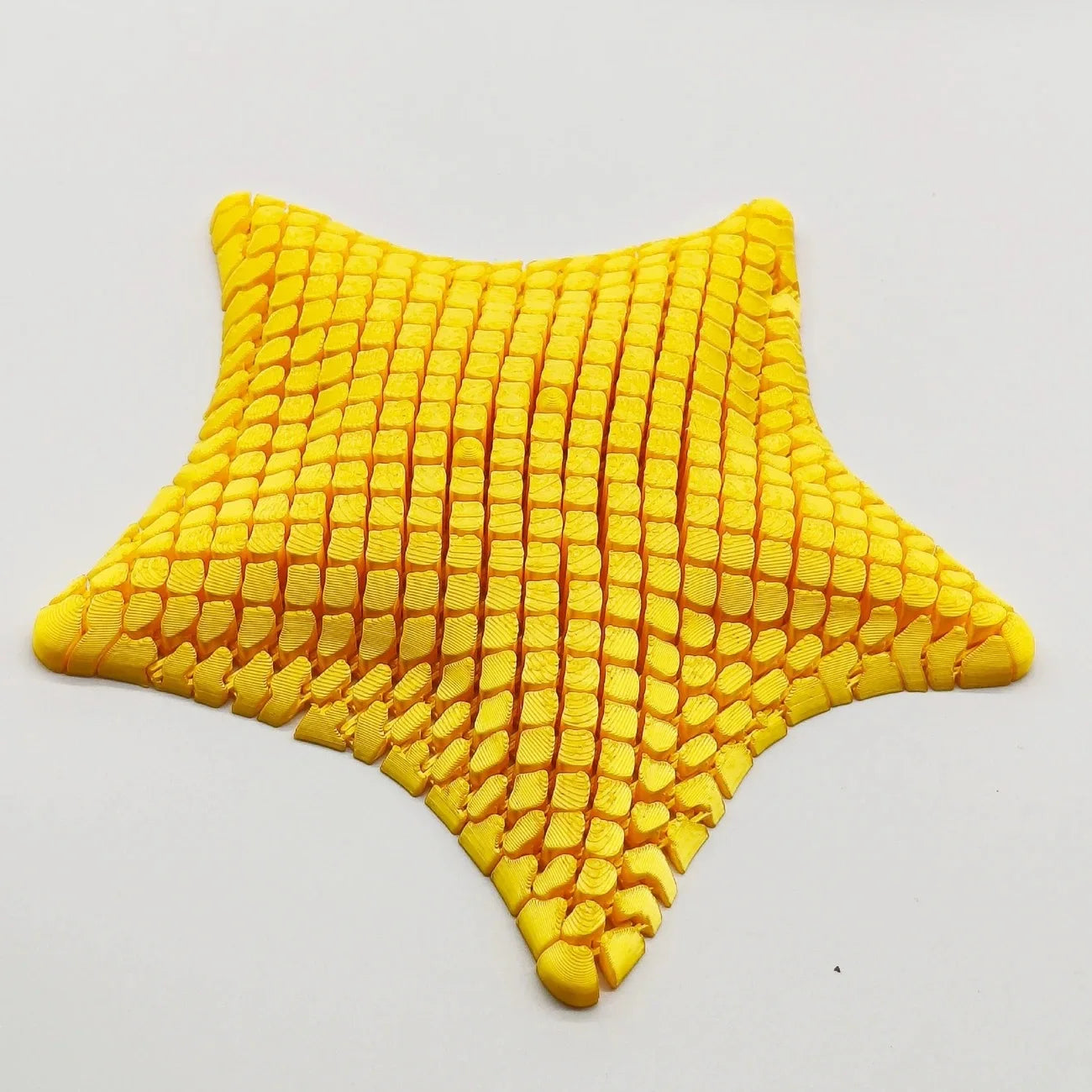 3D Printed Articulated Starfish Fidget Toy - Flexible Stress Relief Desk Decor