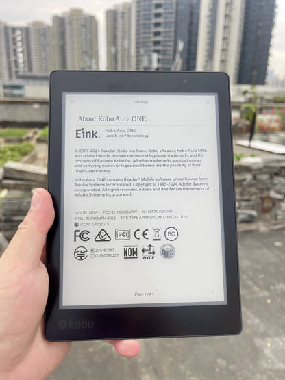 KOBO Aura One 7.8" E-Reader | 300PPI HD Carta E-Ink, IPX8 Waterproof, 8GB WIFI, Two-Color Light