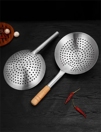 Thickened 304 Stainless Steel Colander with Long Handle – Large Kitchen Sieve for Oil, Flour, Noodles & Dumplings