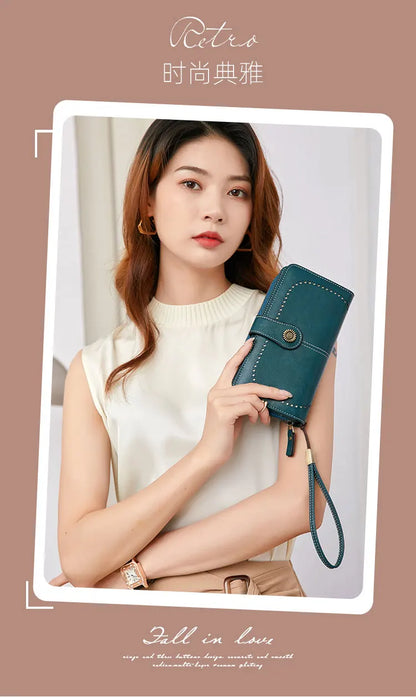 RFID Anti-Theft Retro Large Capacity Women's Wallet – Multi-Card Zipper Wallet with Wrist Strap