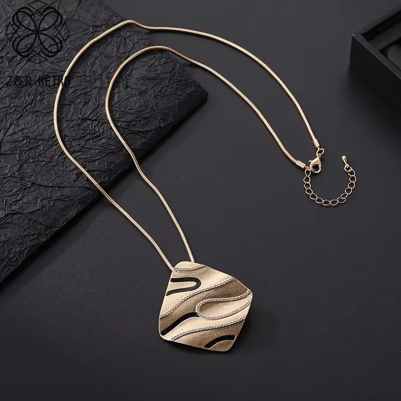 Vintage Long Chain Necklace – Irregular Gothic Pendant Jewelry for Women, 2023 Trendy Fashion Accessories