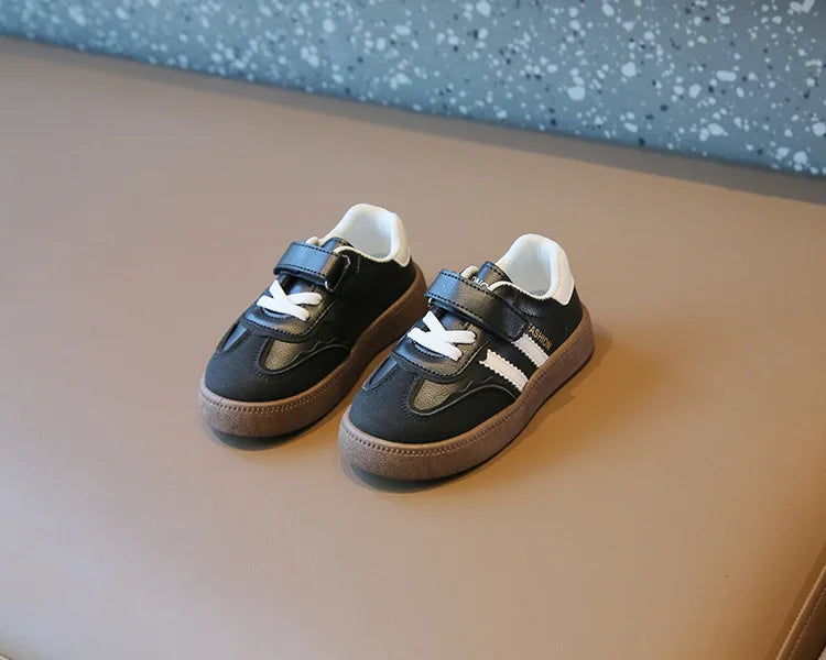 Spring & Autumn Kids Sport Training Shoes – Fashion Sneakers for Boys & Girls | Soft Soled, Casual Skate Shoes (Ages 4-6)