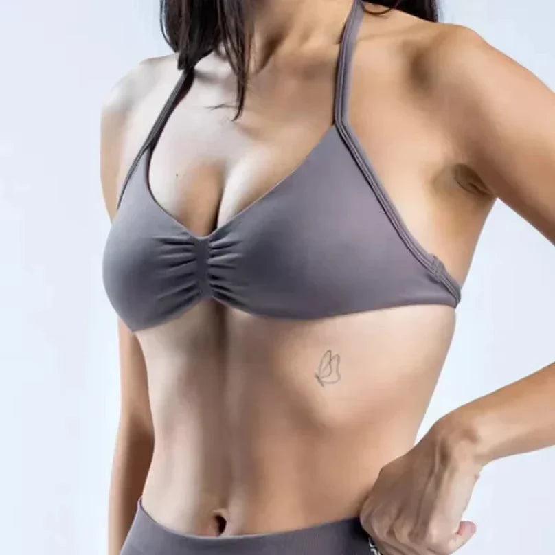Impact Strappy Bra with Logo – Seamless Halterneck Yoga Top, Padded Gym Crop & Light Support Sports Bra