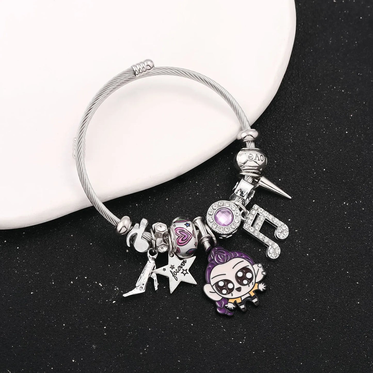Y2K K-Pop Demon Hunters Bead & Enamel Pendant Bracelet – HUNTR/X Bangle Cosplay Jewelry Gift