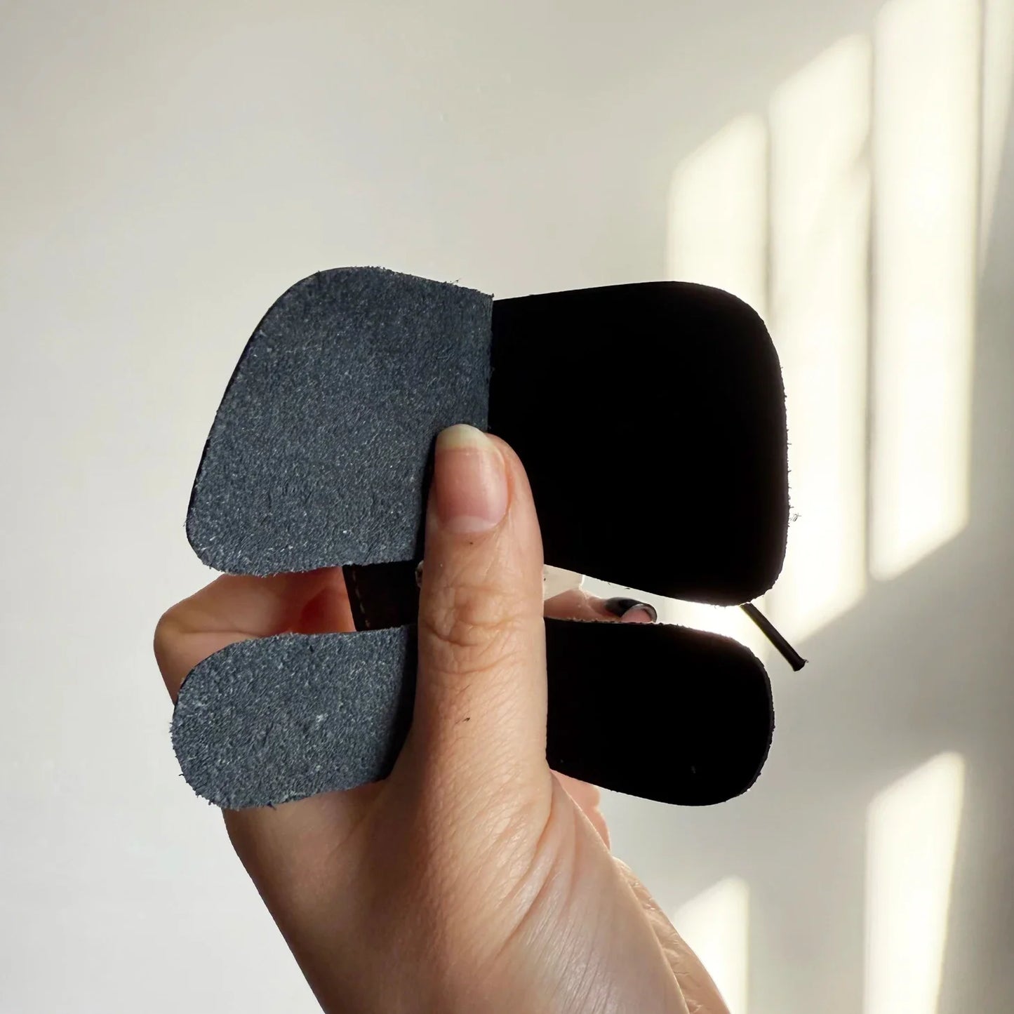 Archery Cowhide Leather Finger Tab – Protective Gear for Recurve Bow