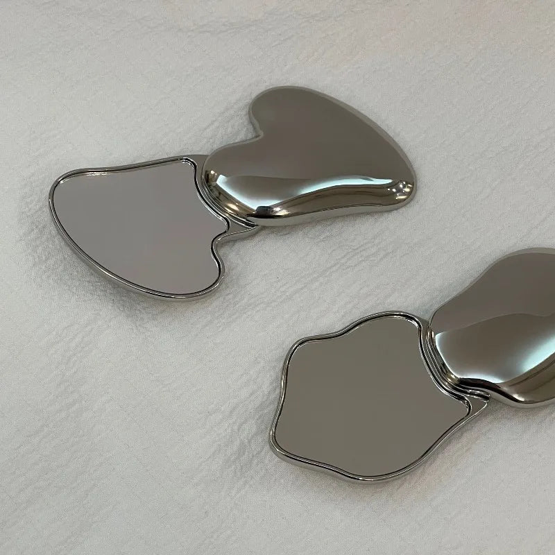 Elegant Heart-Shaped Makeup Mirror - Portable Mini Pocket Mirror for Purse & Travel