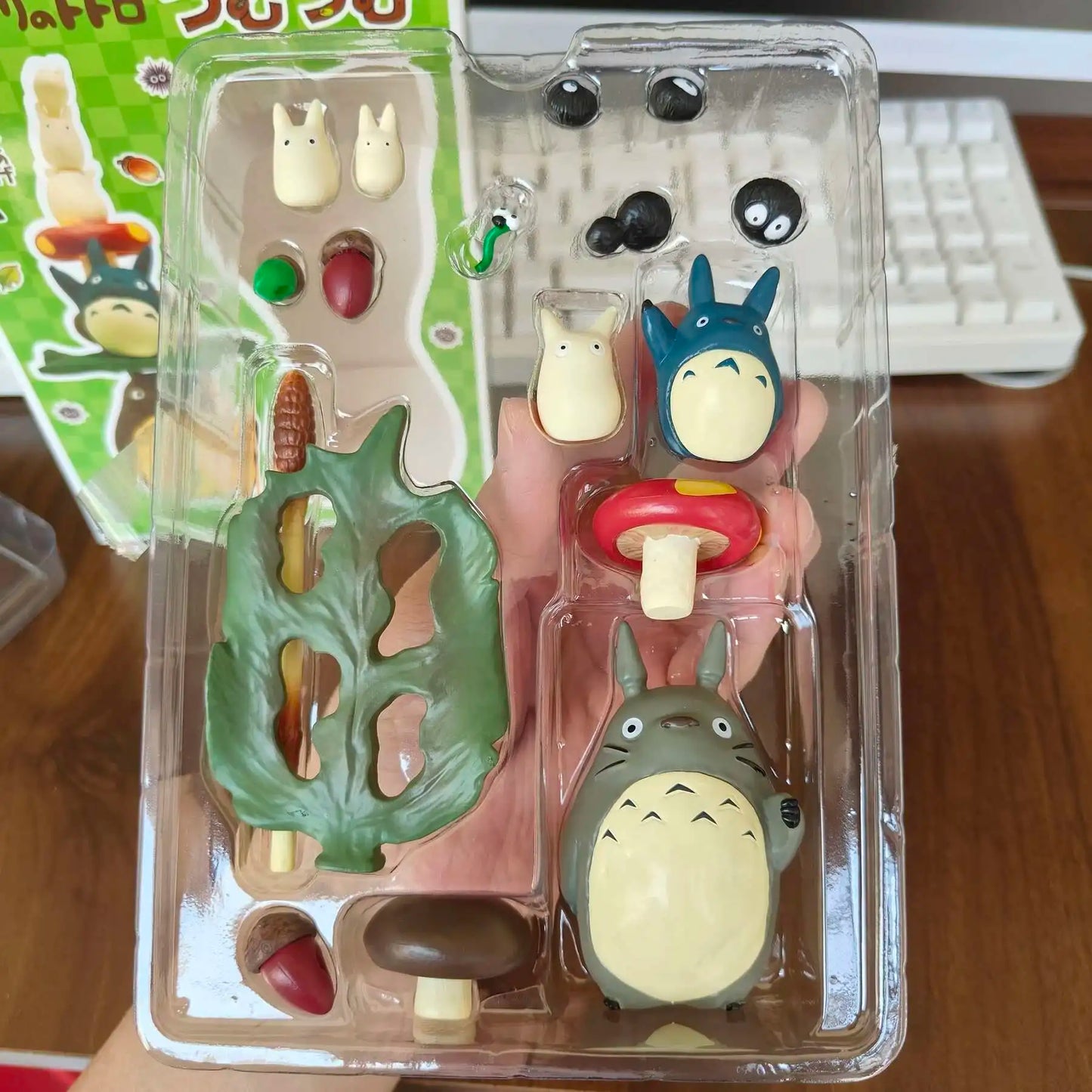 Hayao Miyazaki Totoro Mini Figure – Cute Anime PVC Statue, Kawaii Room Ornament & Kids Christmas Gift