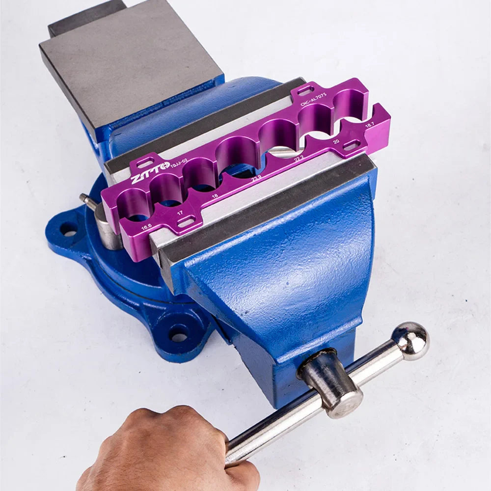 ZTTO Universal Bicycle Table Vise Clamp – Multi-Function Bike Tool for Hub, MTB Fork & Pedal