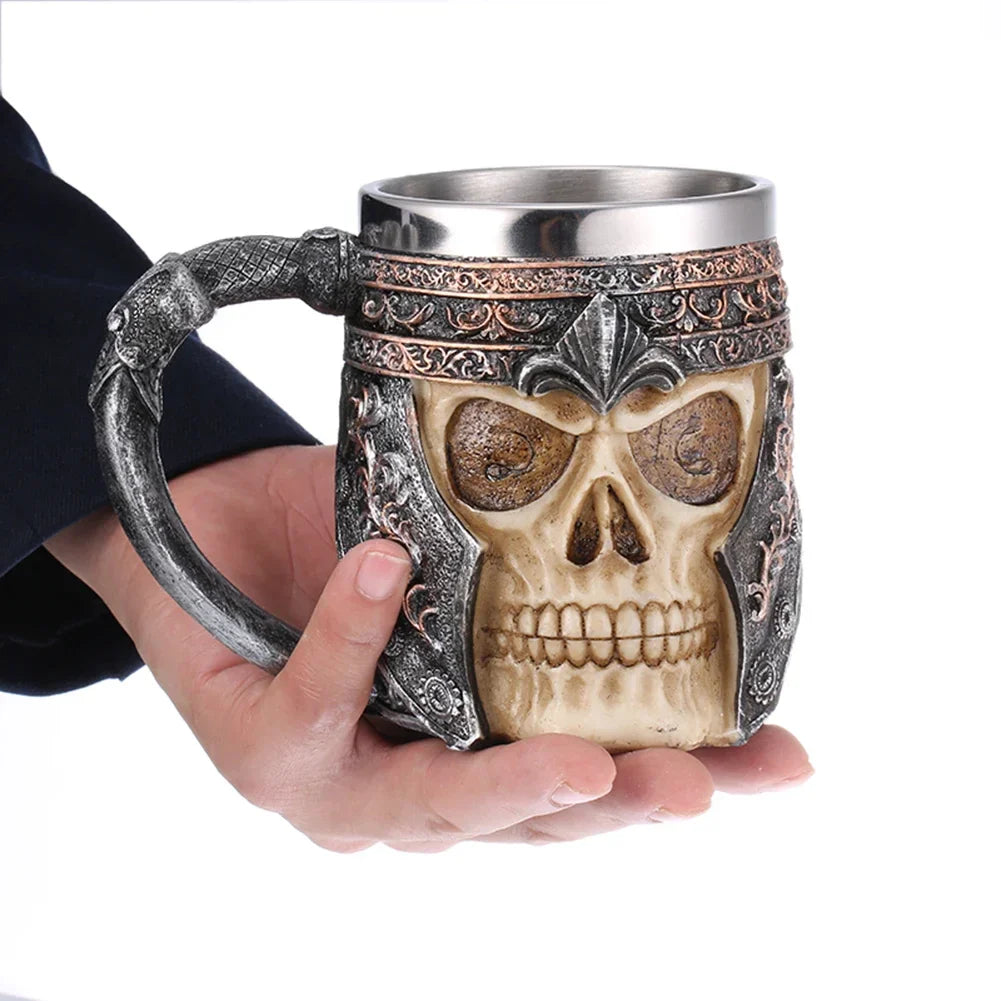 Viking-Style Wooden Beer Mug – Insulated Metal Barrel Cup for Drinks (1PCS)