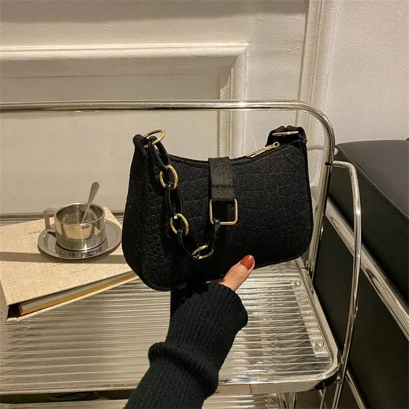 Luxury Lady Felt Armpit Design Tote – Fashionable Small Square Handbag for Women – Chic Crescent Style