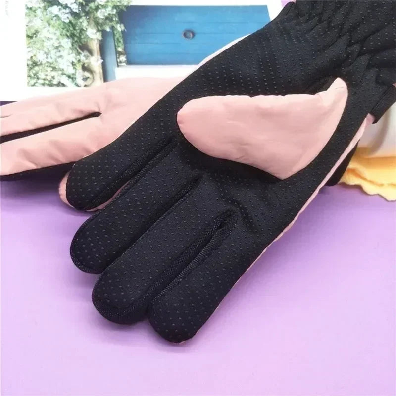 Kids Waterproof Winter Gloves – Full Finger Thermal Snow Mittens for Boys & Girls Aged 3-13