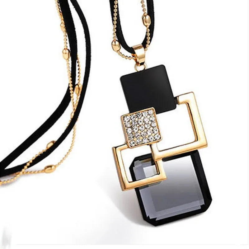Opal Tulip Long Sweater Necklace – Elegant Floral Pendant Chain for Women Autumn Winter Fashion Accessories