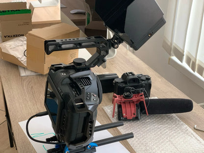 Minifocus Cold Shoe Monitor Holder – Adjustable 180° Tilt Mount for Camera Field Monitors & Microphones