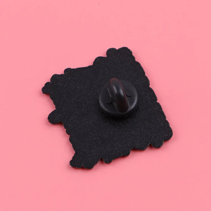 Cartoon K-POP Demon Hunter Girl Enamel Pin – Metal Brooches for Backpack, Hat, Cosplay & Accessories