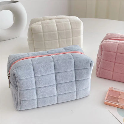 Solid Fur Cosmetic Storage Bag – Large Women’s Zipper Makeup Organizer Handbag, Stationery & Travel Toiletry Case