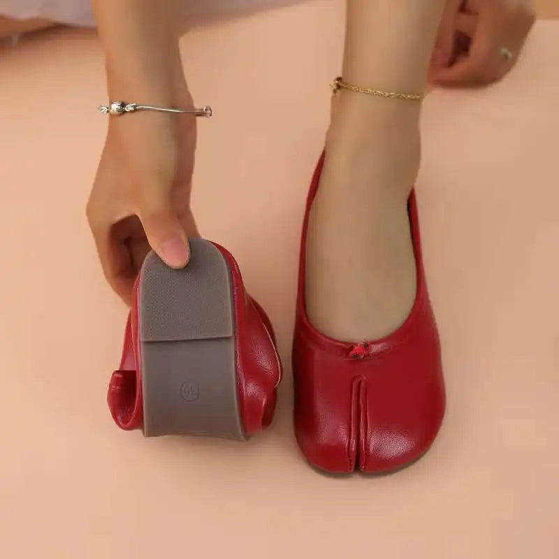 2026 Women’s Split-Toe Tabi Flats – Soft Leather Slip-On Ballet Shoes, Comfortable Casual Everyday Flat Shoes for Ladies