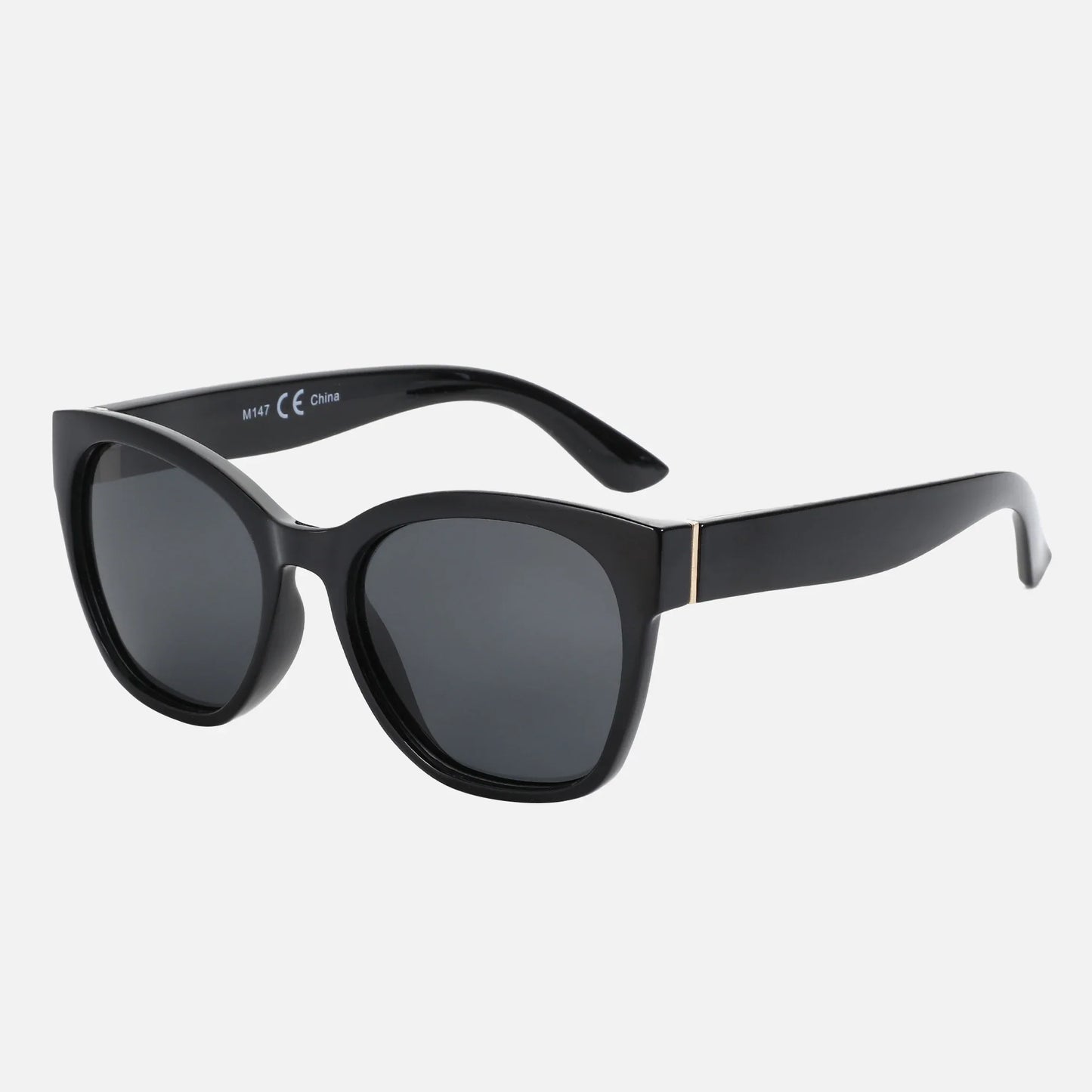 ZENOTTIC Women’s Cat Eye Polarized Sunglasses – Oversized Retro UV400 Designer Shades