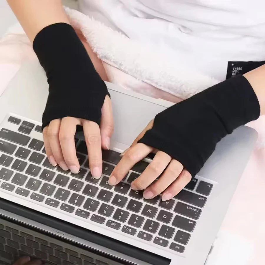 Women’s Winter Velvet Half Finger Gloves – Warm German Plush Open Finger Tele Finger Gloves for Autumn & Winter (1/2 Pairs)