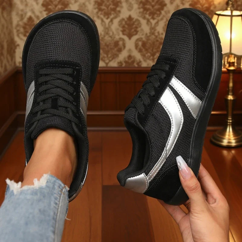 Women's Wide-Toe Canvas Sneakers — Barefoot Casual Black Flats, Breathable Mesh Running Shoes, Fashionable Wide-Last Footwear