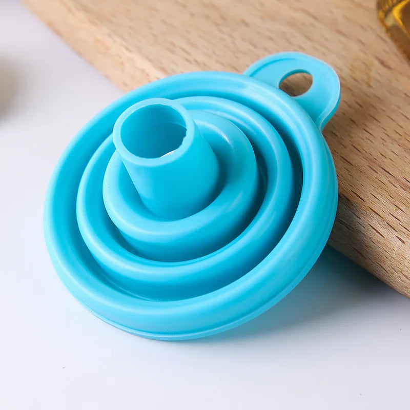 Folding Silicone Engine Funnel - Automotive & Home Use Liquid Funnel for Detergent & Tools