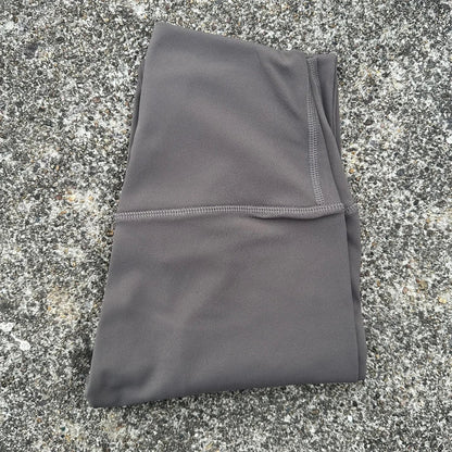 High Waist Women's Yoga Leggings - Solid Color Cropped Gym & Training Pants with Back Pocket
