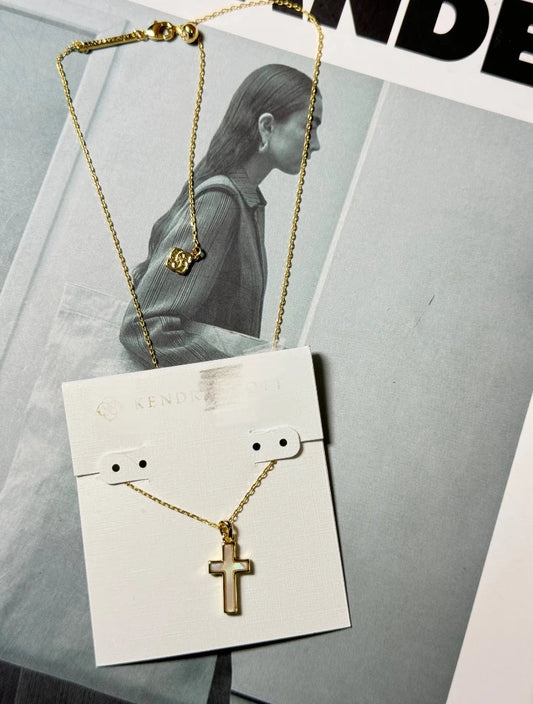KS Fashion Trend Cross Pendant Necklace – Sweet & Fresh Short Necklace for Women